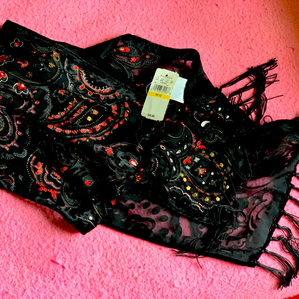 Back and red scarf